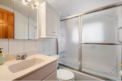 186 11th Street, Bethpage, NY 11714 - Photo 19