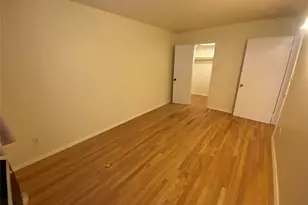 68-05 242nd St, Little Neck, NY 11362 - Photo 9