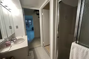 68-05 242nd St, Little Neck, NY 11362 - Photo 17