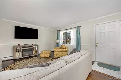 11 Rolan Court, Islip Terrace, NY 11752 - Photo 11