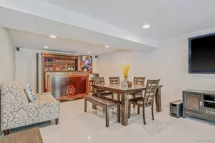 540 Scudder Ave, Copiague, NY 11726 - Photo 23