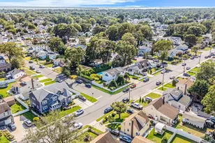 540 Scudder Ave, Copiague, NY 11726 - Photo 37