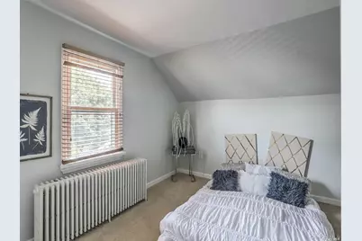 39 Bay Avenue, Hicksville, NY 11801 - Photo 13