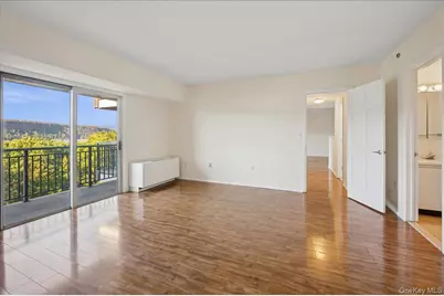 1020 Warburton Avenue #9E, Yonkers, NY 10701 - Photo 17