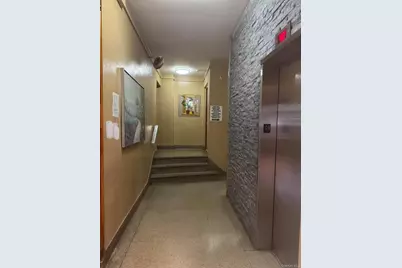 92-29 Lamont Avenue #2K, Elmhurst, NY 11373 - Photo 3