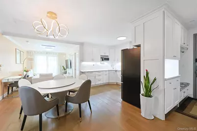 13620 Booth Memorial Avenue #2A, Flushing, NY 11355 - Photo 7