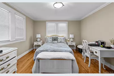 4 Malverne Avenue, Malverne, NY 11565 - Photo 11