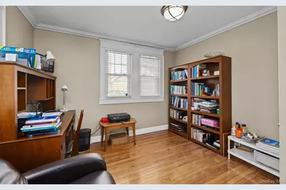 4 Malverne Avenue, Malverne, NY 11565 - Photo 7