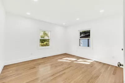 46 N Ocean Avenue, Islip, NY 11751 - Photo 15