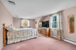 21 Farragut Rd, Old Bethpage, NY 11804 - Photo 15