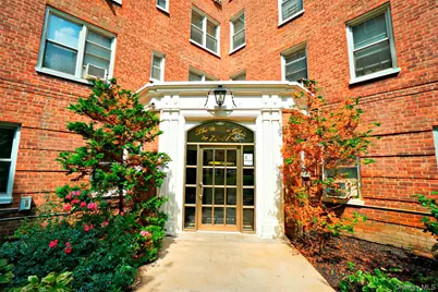 7281 113th Street #2B, Forest Hills, NY 11375 - Photo 17