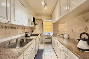 26-25 Union St, Flushing, NY 11354 - Photo 5