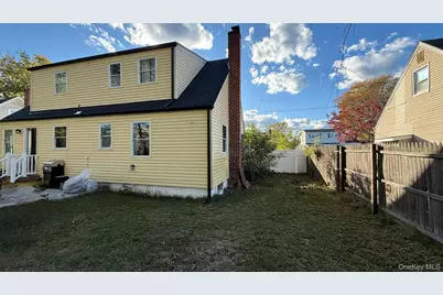 43 Lakewood Avenue, Ronkonkoma, NY 11779 - Photo 17