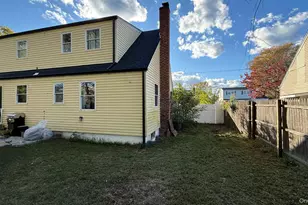 43 Lakewood Ave, Ronkonkoma, NY 11779 - Photo 17