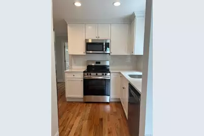 43 Lakewood Avenue, Ronkonkoma, NY 11779 - Photo 9