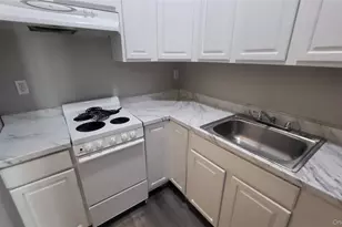 61 S Hamilton St, Poughkeepsie, NY 12601 - Photo 5