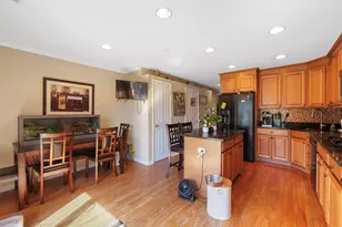 37 Harbor Pointe Dr, Haverstraw, NY 10927 - Photo 11