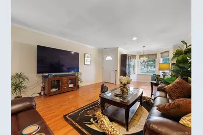 37 Harbor Pointe Drive, Haverstraw, NY 10927 - Photo 5