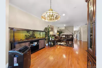 37 Harbor Pointe Drive, Haverstraw, NY 10927 - Photo 7