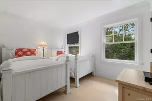 22 W Gate Rd, Wainscott, NY 11937 - Photo 23