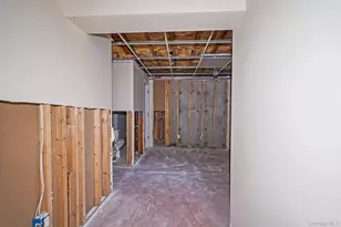 51 Gaetano Ln N, Coram, NY 11727 - Photo 35