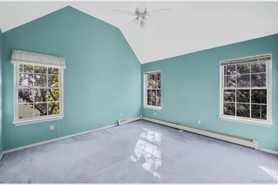 51 Gaetano Lane N, Coram, NY 11727 - Photo 27