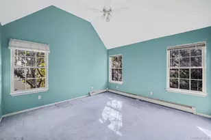 51 Gaetano Ln N, Coram, NY 11727 - Photo 27