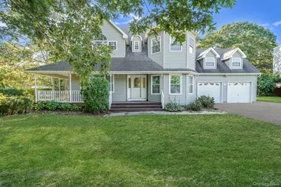 51 Gaetano Lane N, Coram, NY 11727 - Photo 3