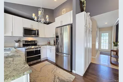 30 Elizabeth Way, Ridge, NY 11961 - Photo 13