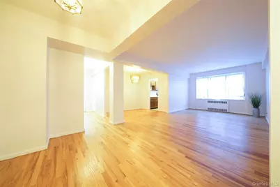 1 Fisher Drive #204, Mount Vernon, NY 10552 - Photo 3