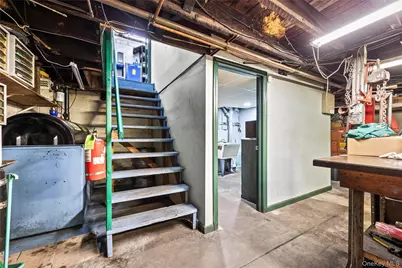 120 S 2nd Street, New Hyde Park, NY 11040 - Photo 17