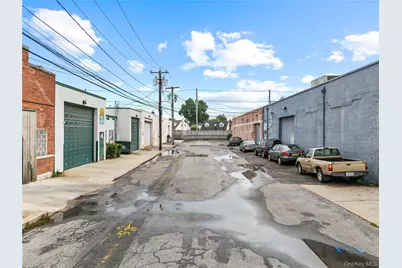 120 S 2nd Street, New Hyde Park, NY 11040 - Photo 23