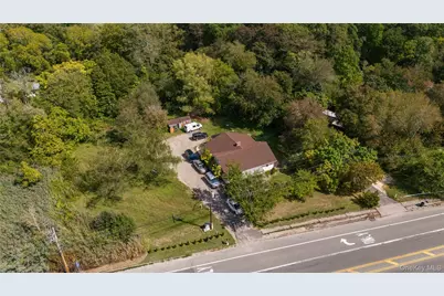 16 Edwards Avenue, Calverton, NY 11933 - Photo 23