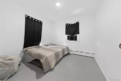 16 Edwards Avenue, Calverton, NY 11933 - Photo 11