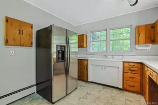 81 Montrose Station Rd, Montrose, NY 10548 - Photo 33
