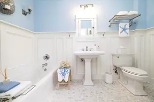 34 St Thomas Pl, Malverne, NY 11565 - Photo 25