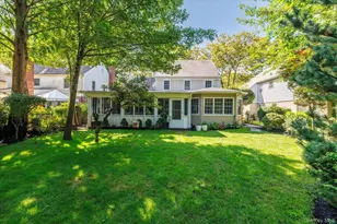 34 St Thomas Pl, Malverne, NY 11565 - Photo 29