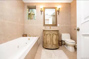 70-13 Caldwell Ave, Maspeth, NY 11378 - Photo 11