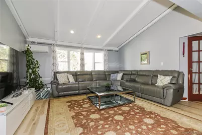 35 Lowland Road, Levittown, NY 11756 - Photo 5