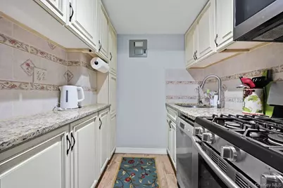 30 E Hartsdale Avenue #5L, Hartsdale, NY 10530 - Photo 13