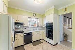 29-14 162nd St, Flushing, NY 11358 - Photo 9