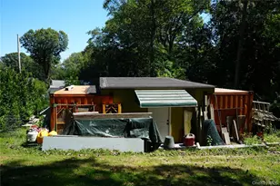 27 Spruce St, Lake Peekskill, NY 10537 - Photo 9