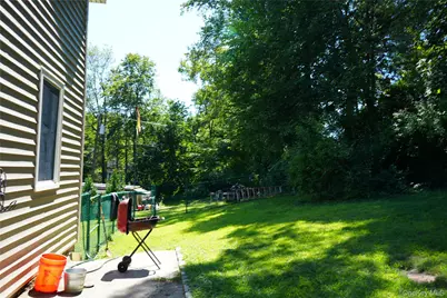 27 Spruce Street, Lake Peekskill, NY 10537 - Photo 5