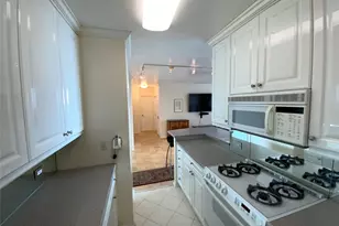 271-10 Grand Central Pkwy, Floral Park, NY 11005 - Photo 7