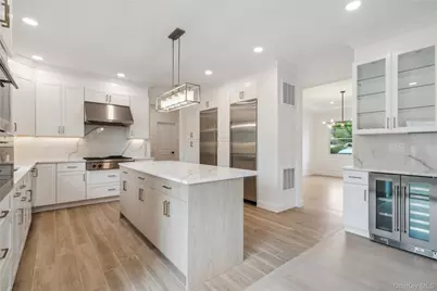 15 Lorraine Street, Syosset, NY 11791 - Photo 5