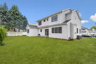 15 Lorraine St, Syosset, NY 11791 - Photo 25