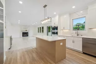 15 Lorraine St, Syosset, NY 11791 - Photo 9