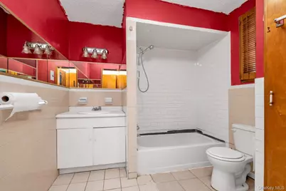 230 Broadway, Lynbrook, NY 11563 - Photo 7