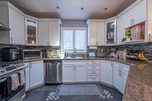 1020 Henhawk Rd, Baldwin, NY 11510 - Photo 7