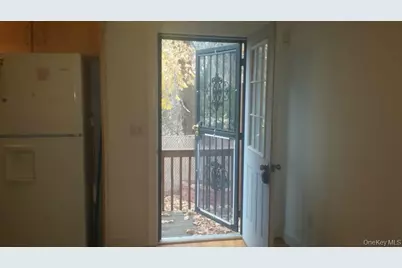 622 S 6th Avenue #A, Mount Vernon, NY 10550 - Photo 5